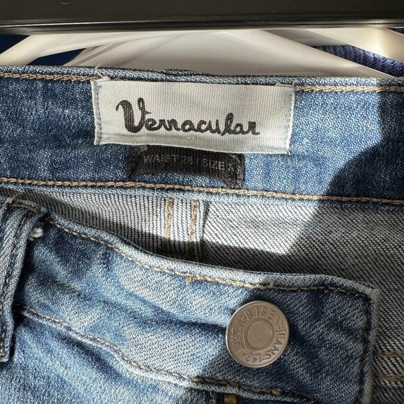 Vernacular Distressed Denim Jeans - Picture 3 of 7
